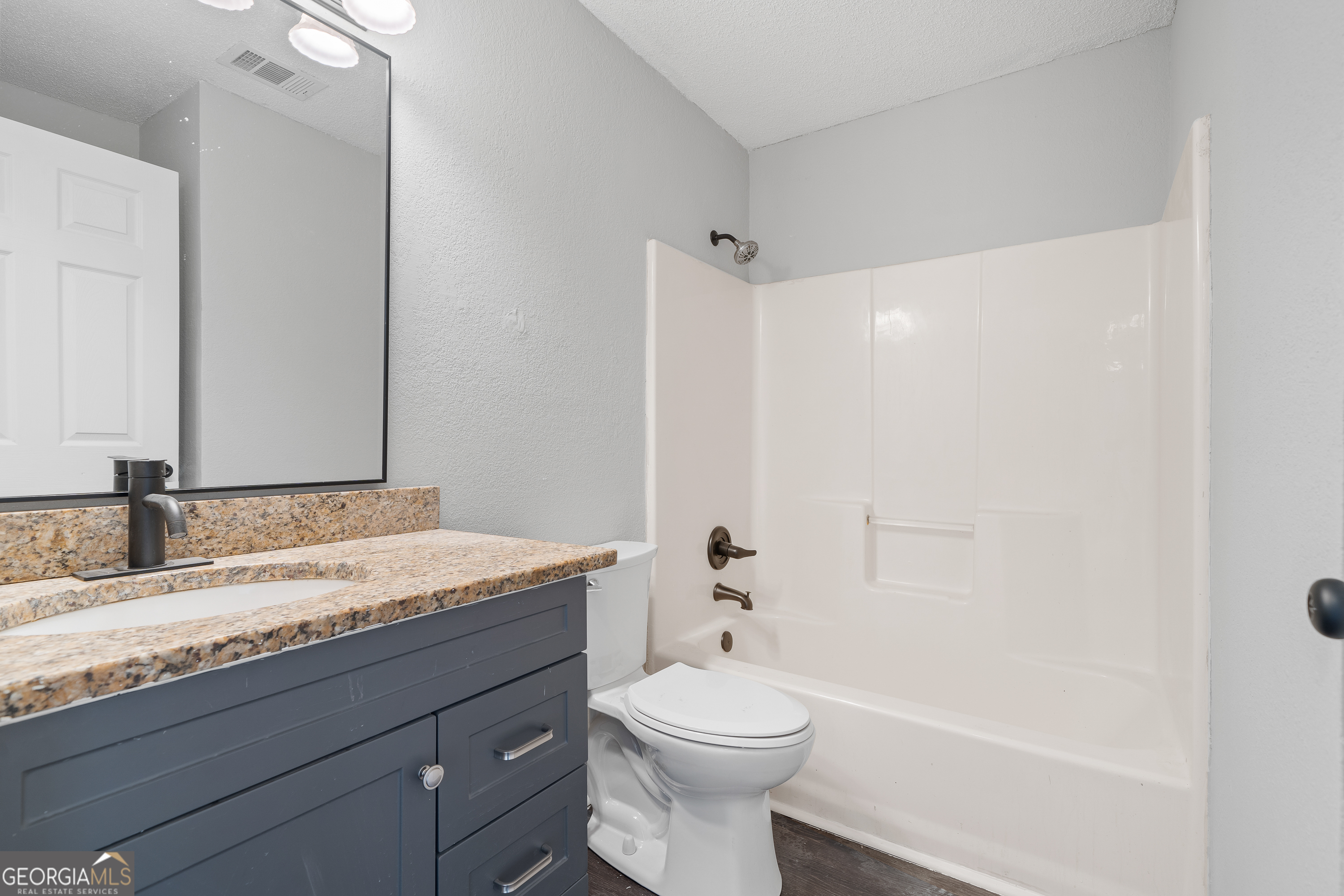 7513 Columbus Road Lizella GA 31052