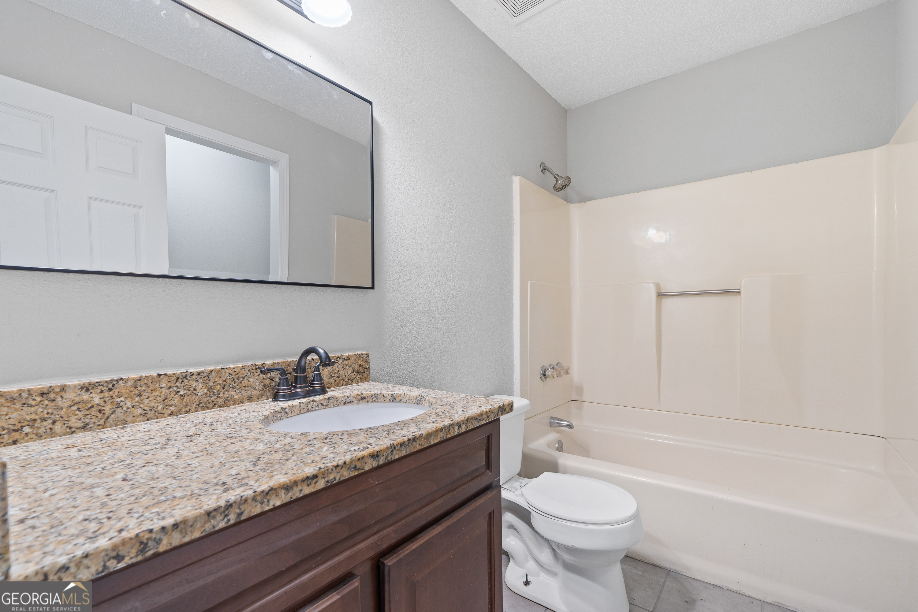 7513 Columbus Road Lizella GA 31052