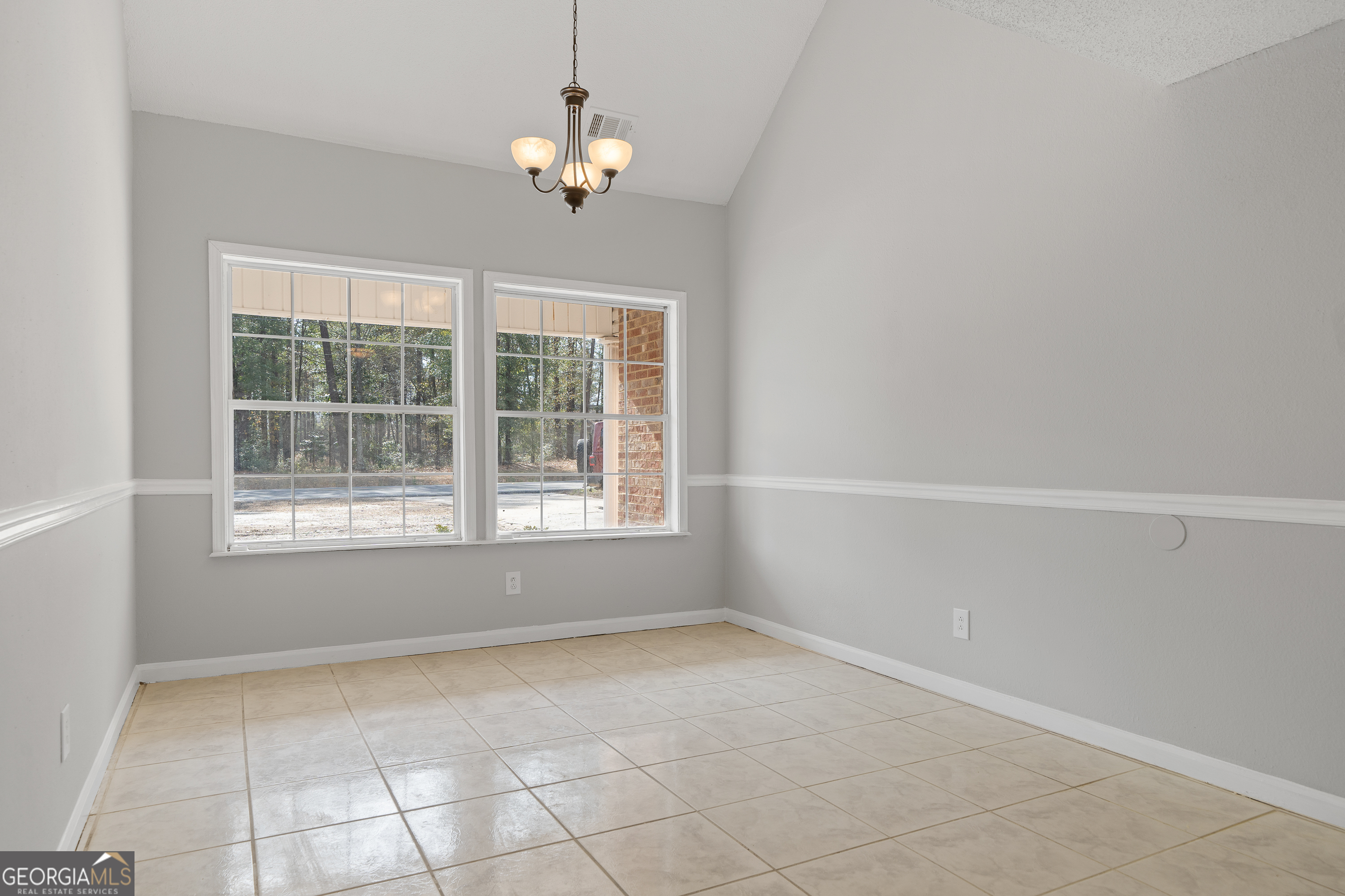7513 Columbus Road Lizella GA 31052