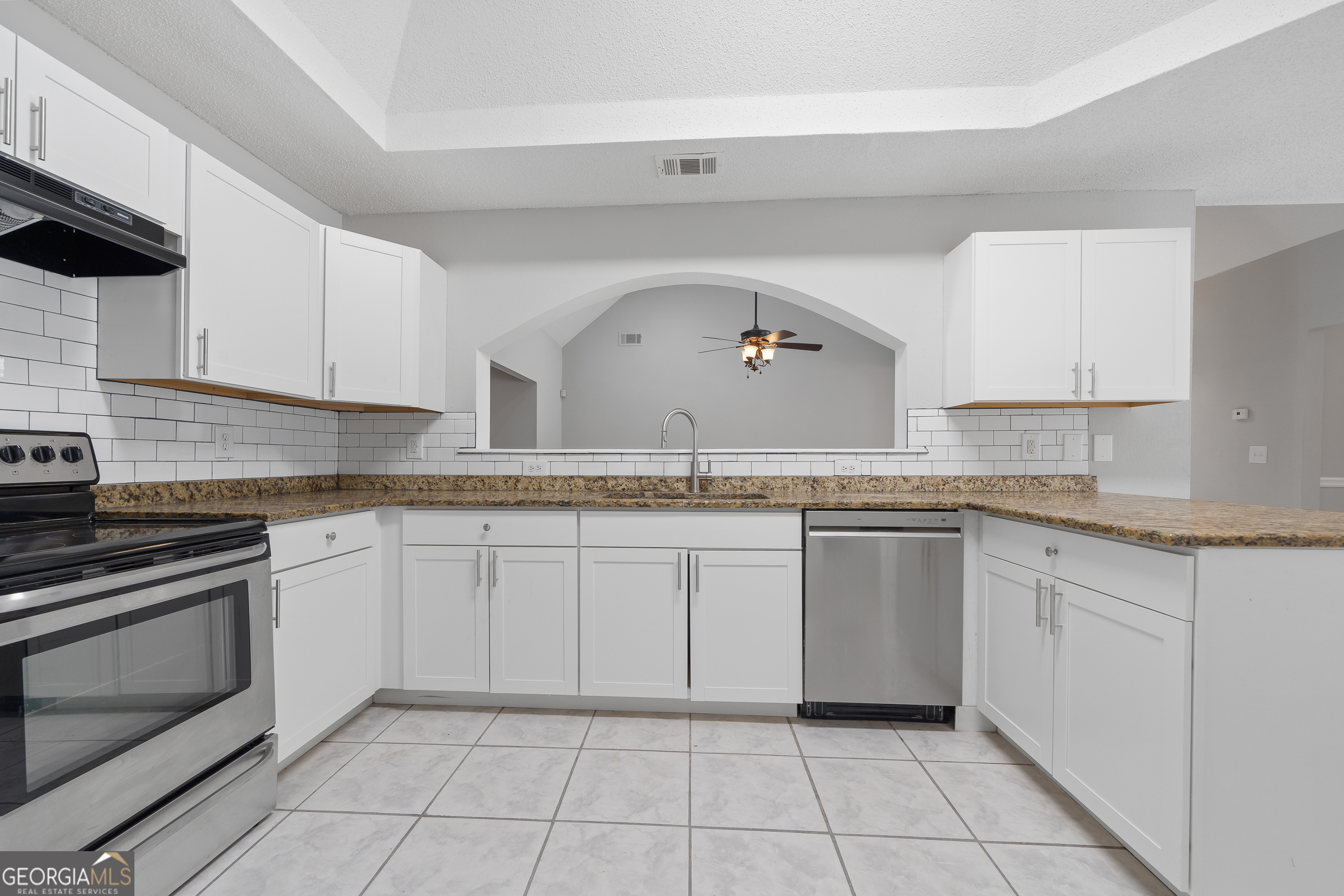 7513 Columbus Road Lizella GA 31052