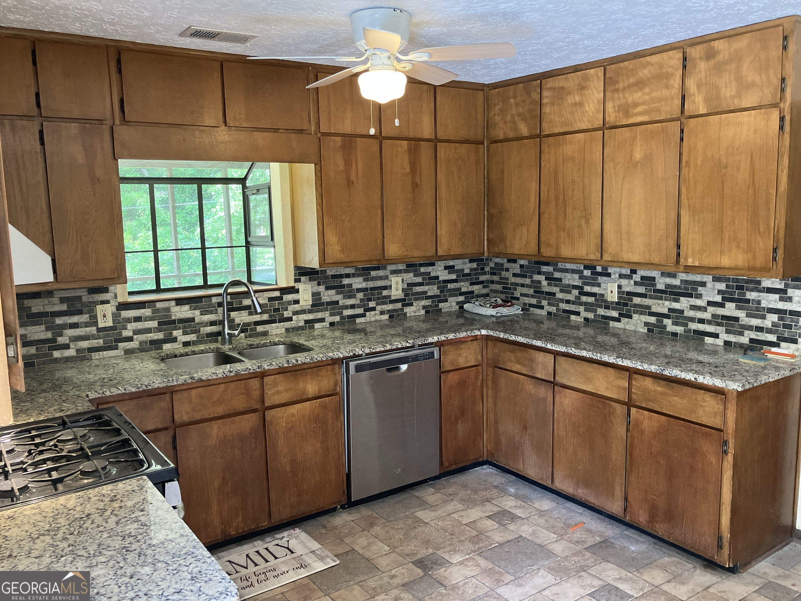 1288 Lakewood Drive NE Conyers GA 30013