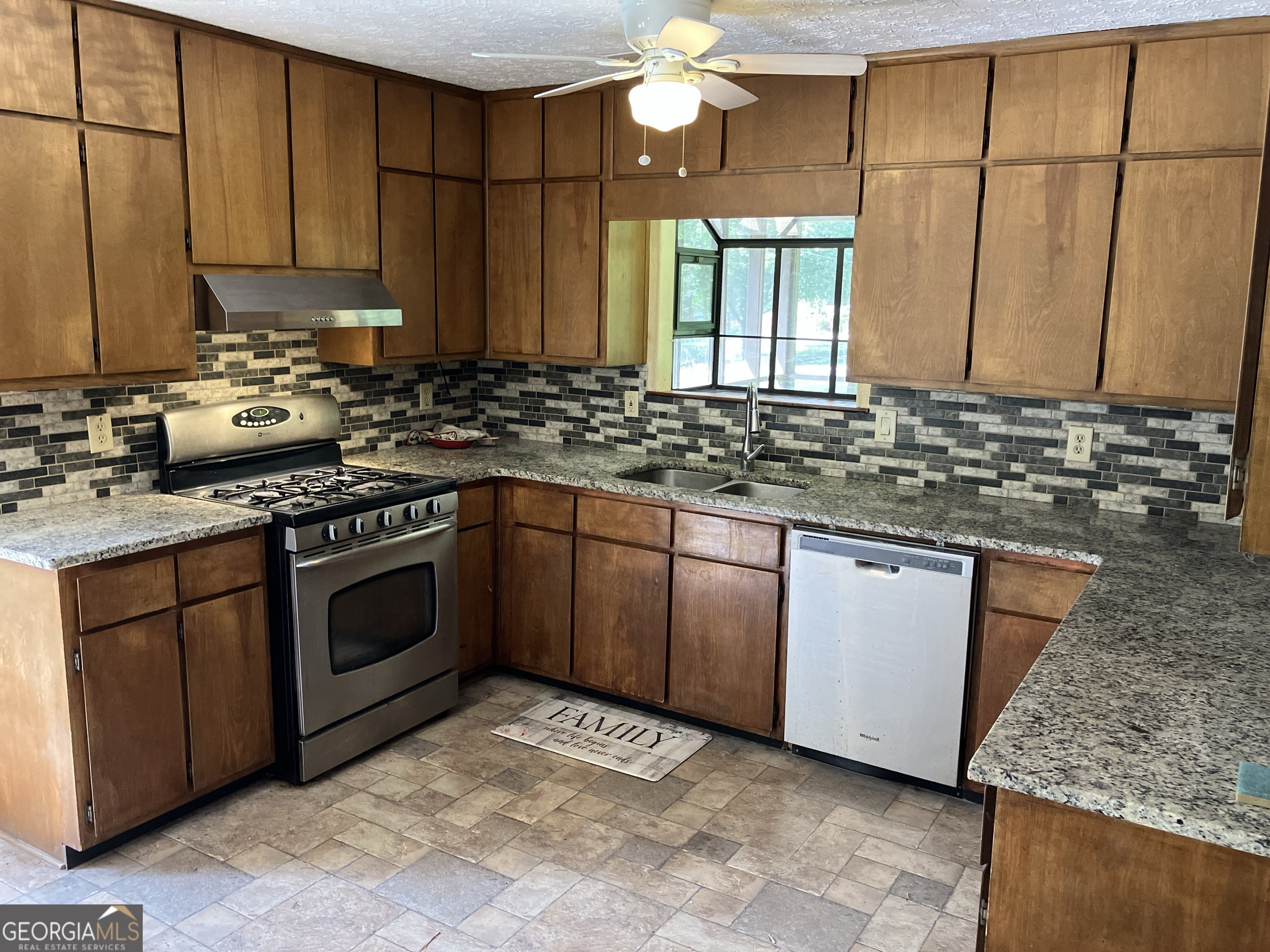 1288 Lakewood Drive NE Conyers GA 30013