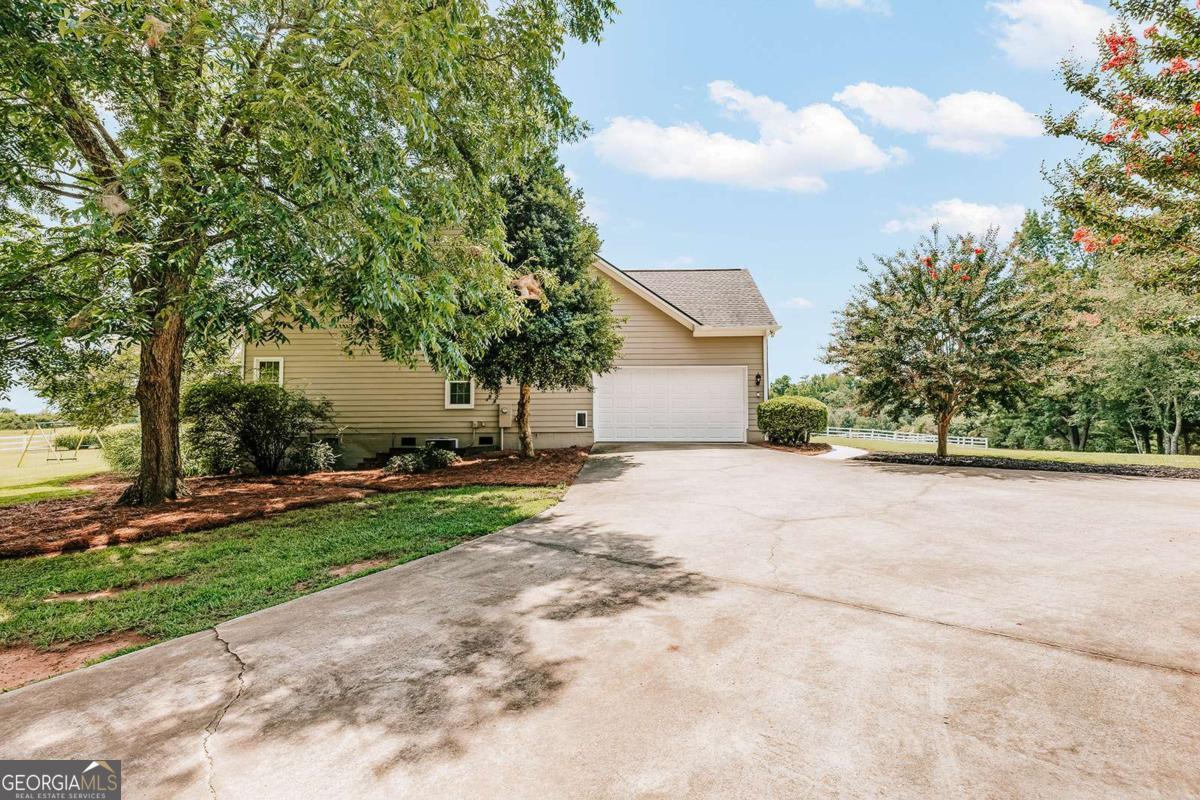 62 Coiles Grove Road Colbert GA 30628