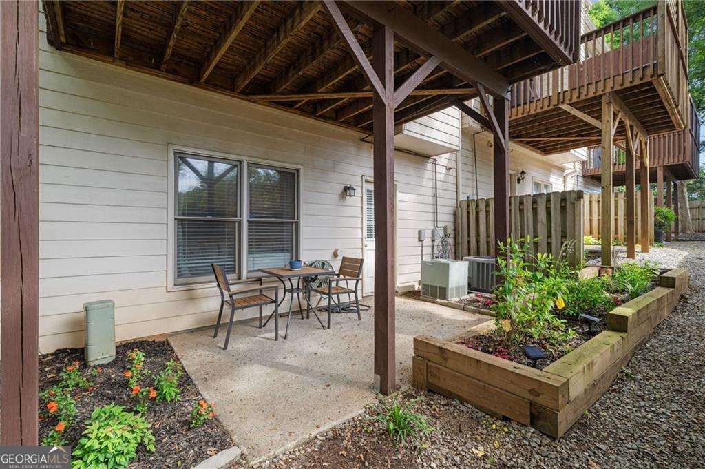 2144 Briarwood Bluff NE Atlanta GA 30319