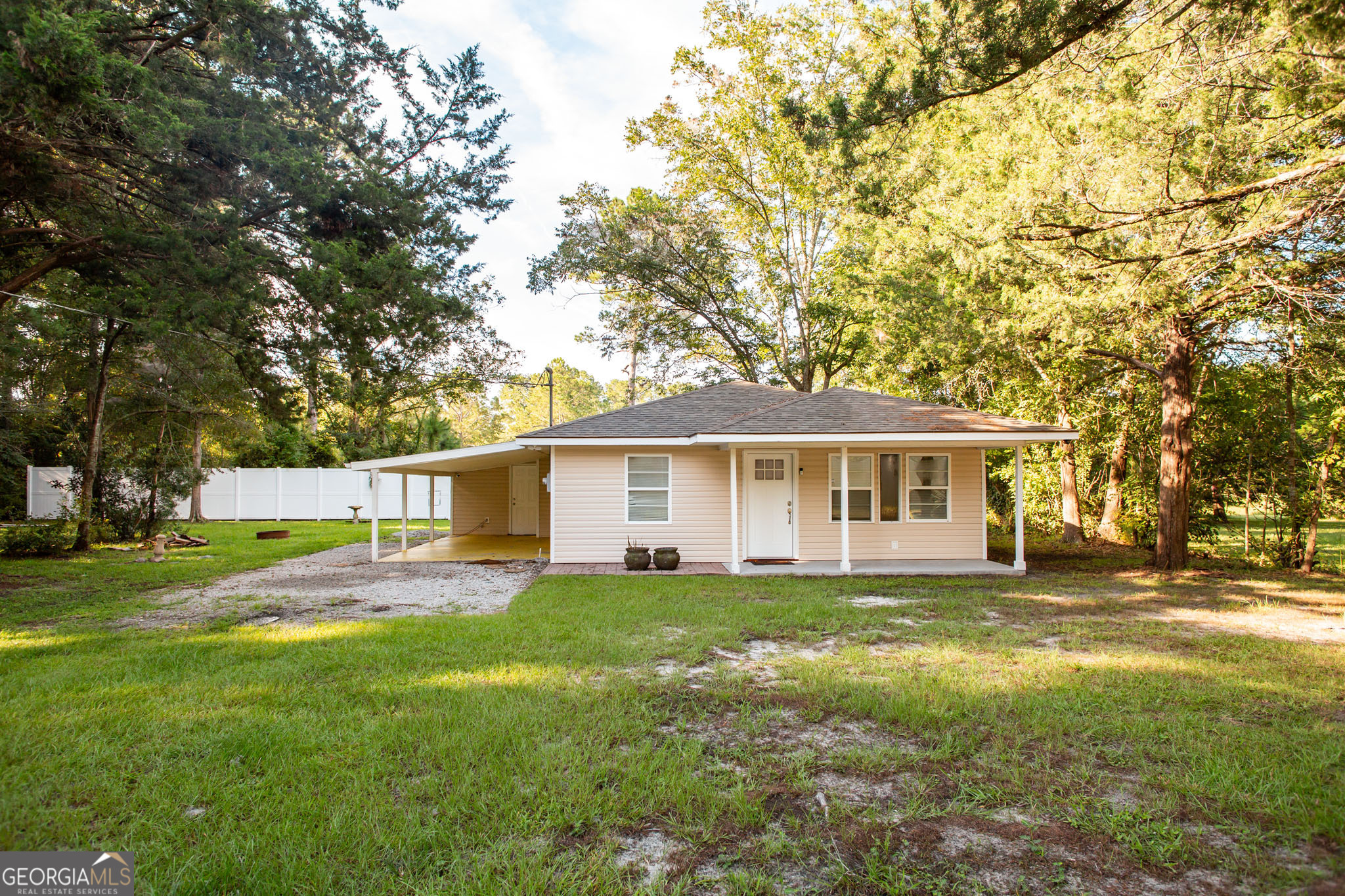 7126 Highway 301 S Nahunta GA 31553