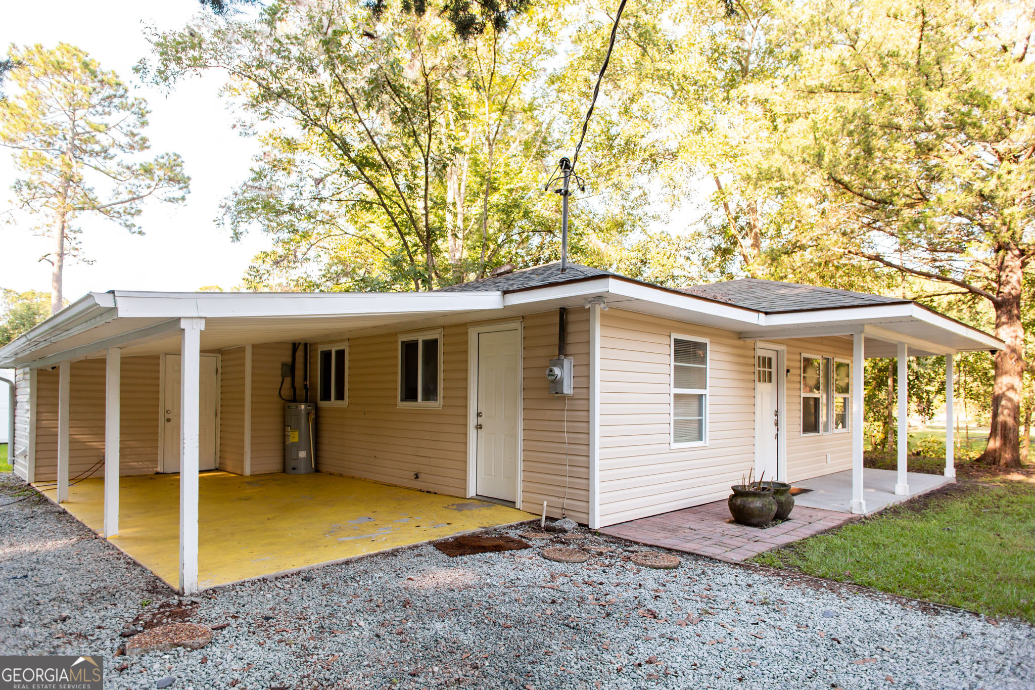 7126 Highway 301 S Nahunta GA 31553