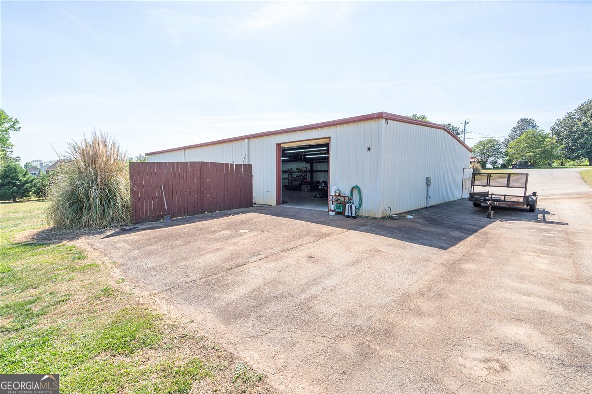 495 Hanley Road Hull GA 30646