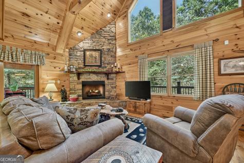 2975 Mountain Tops Road Blue Ridge GA 30513