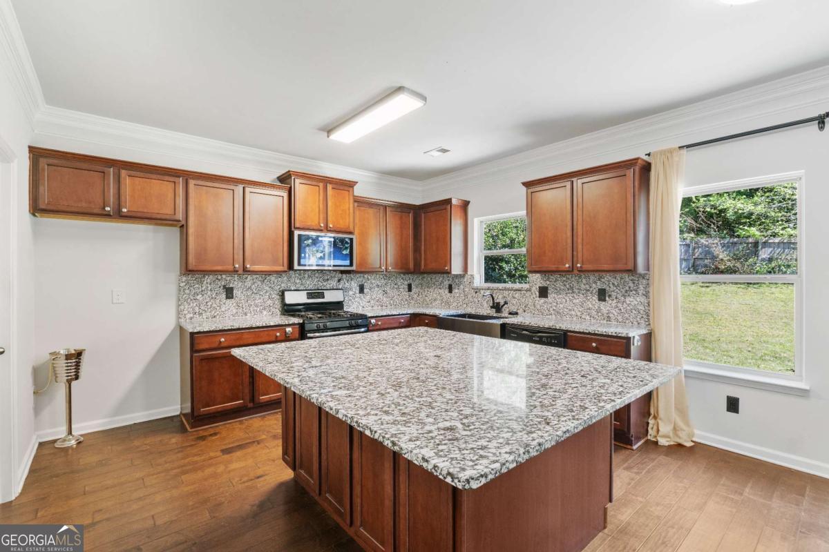 3945 Silverthorn Trace Cumming GA 30028