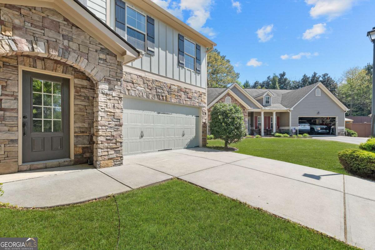 3945 Silverthorn Trace Cumming GA 30028
