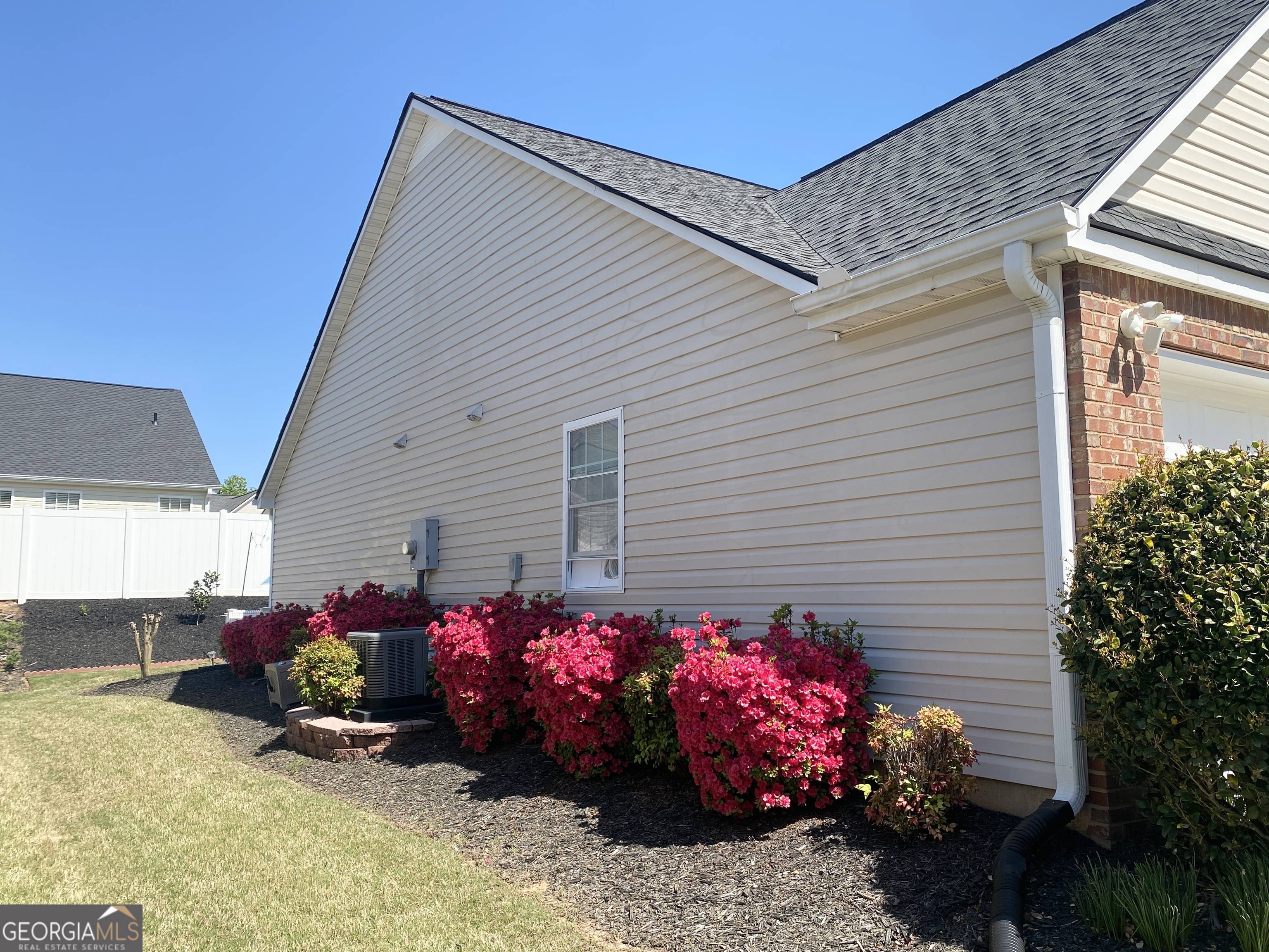 967 Village View Circle Loganville GA 30052