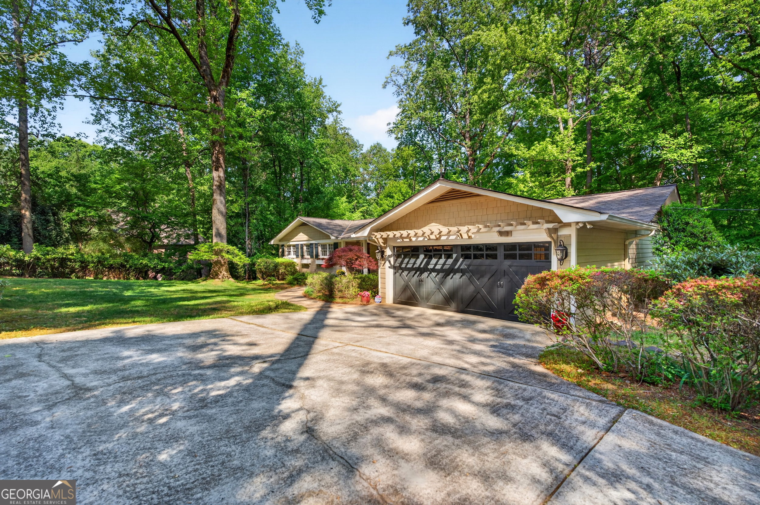 2070 Clay Drive NE Sandy Springs GA 30350
