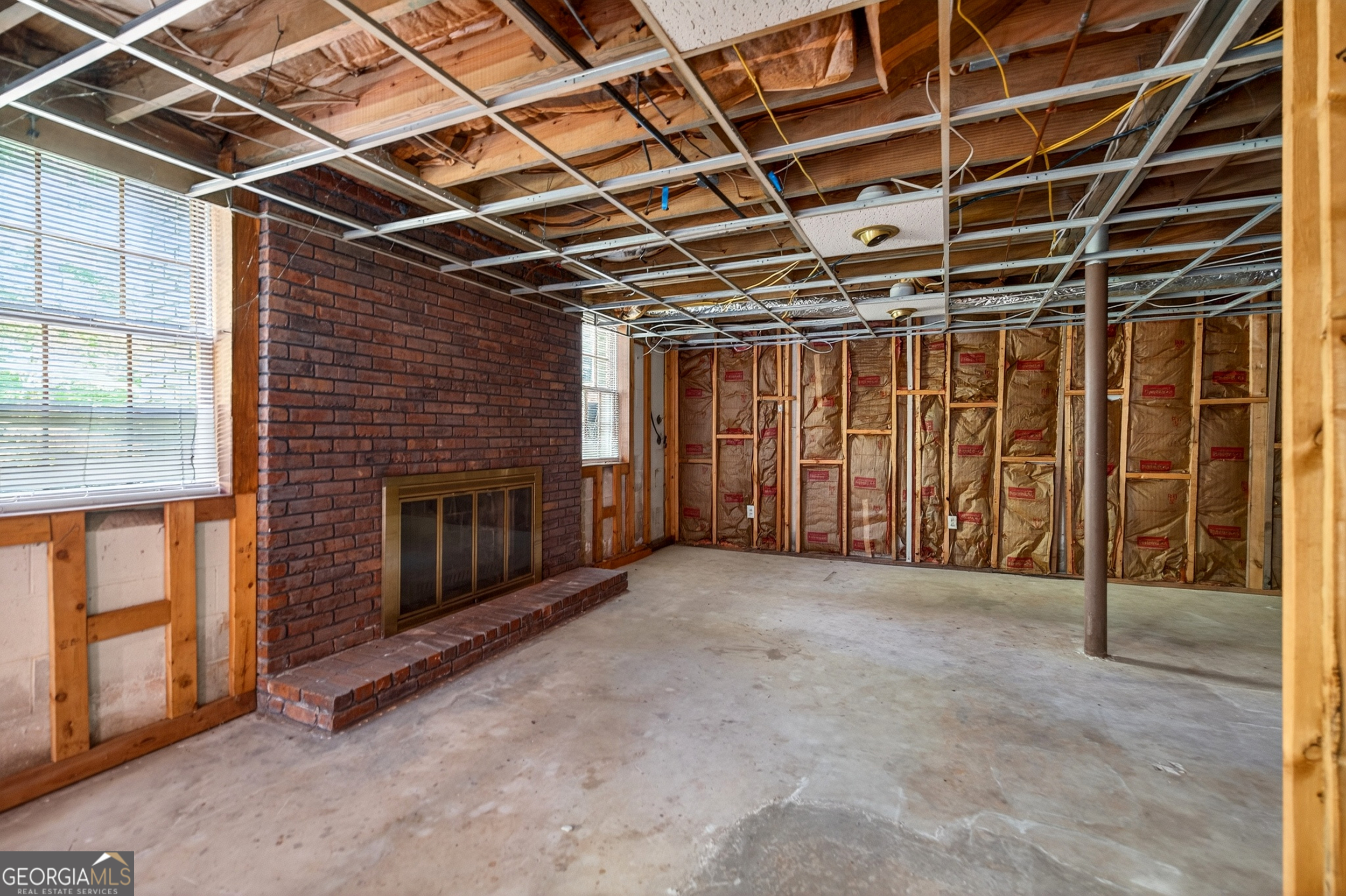 2070 Clay Drive NE Sandy Springs GA 30350