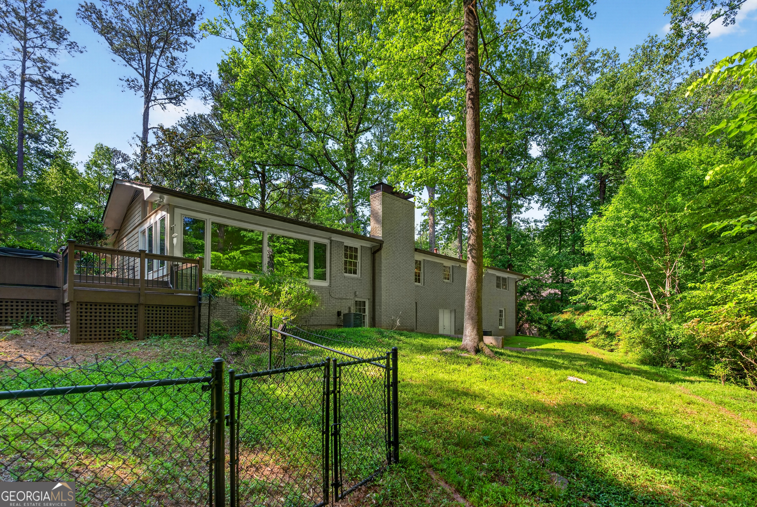 2070 Clay Drive NE Sandy Springs GA 30350