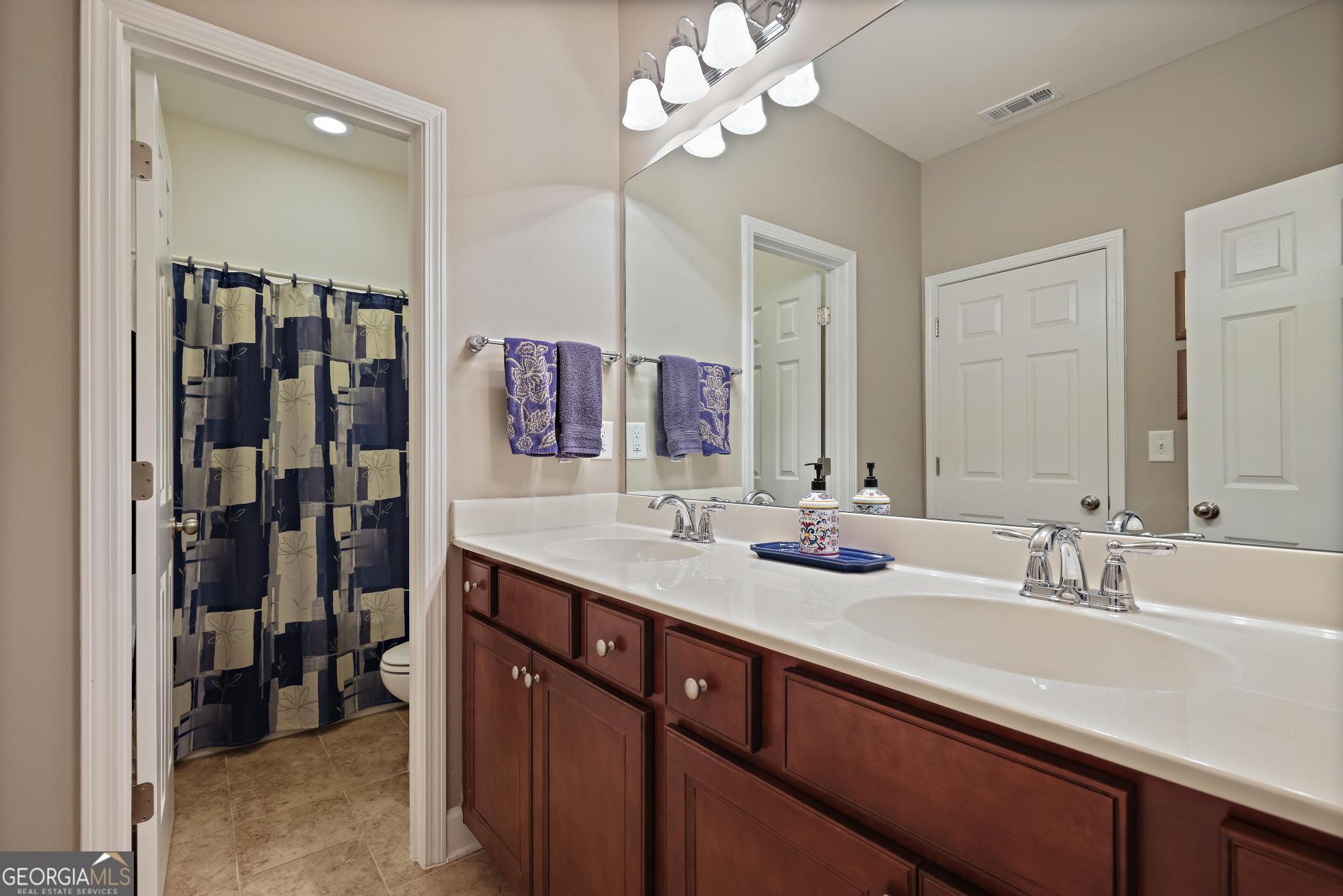 1971 Silver Birch Drive SE Smyrna GA 30080