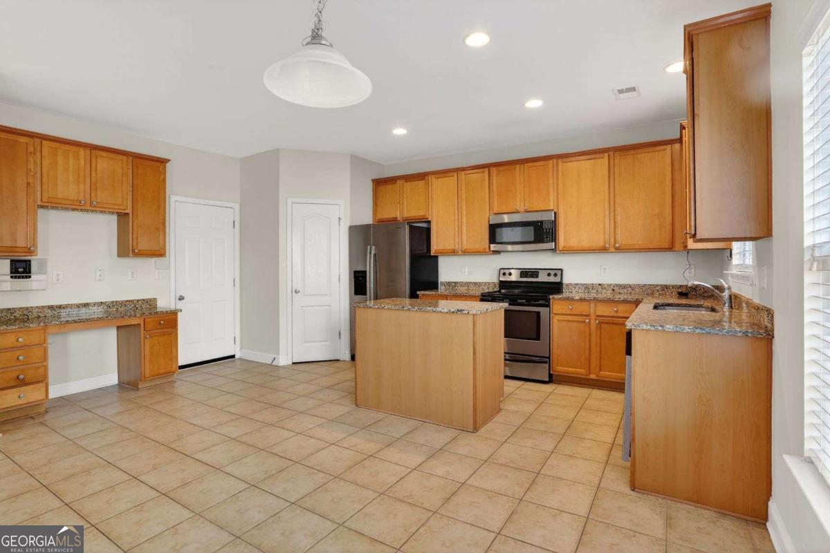 4106 Eldon Drive Fairburn GA 30213