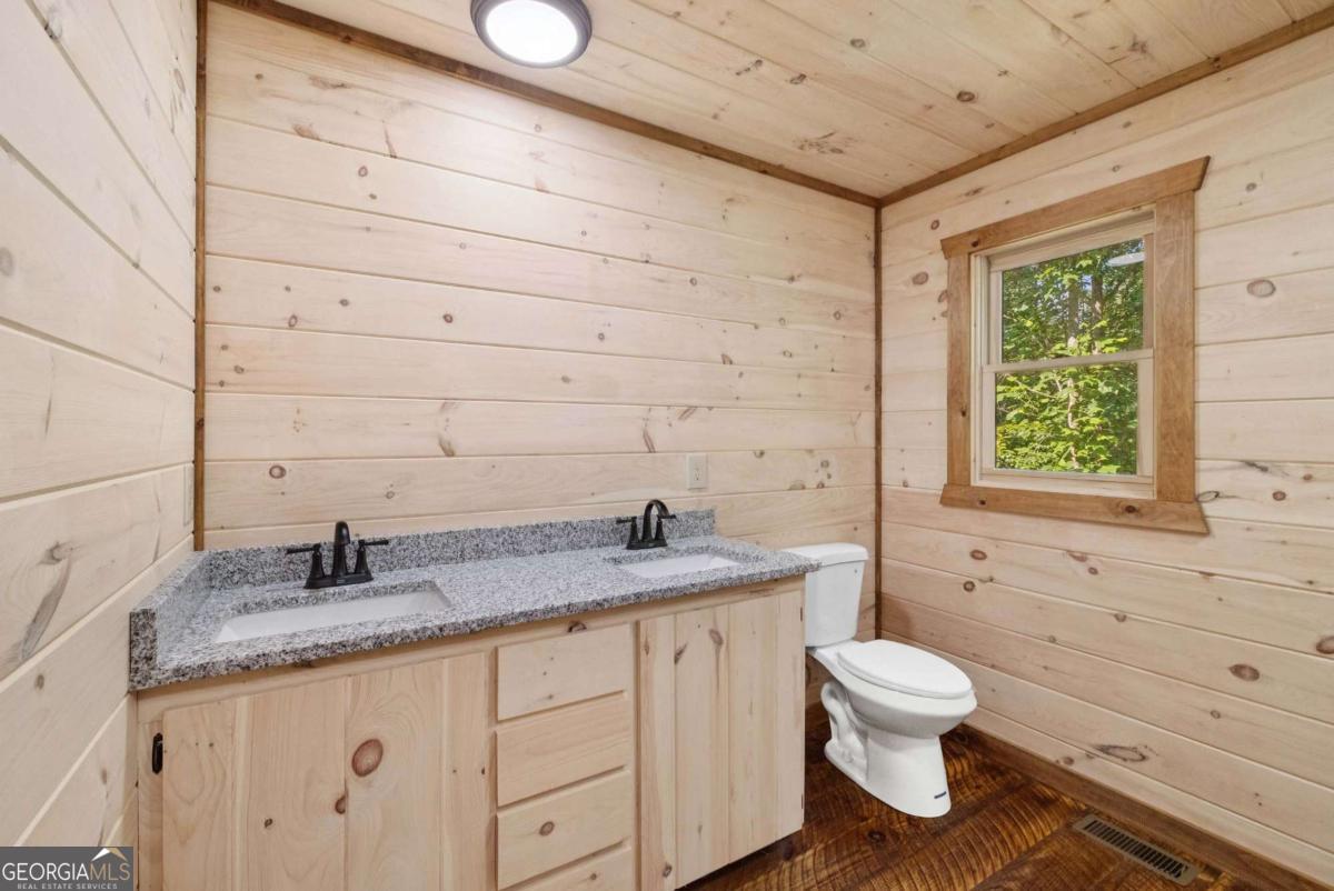 74 Windy Valley Trail Blue Ridge GA 30513