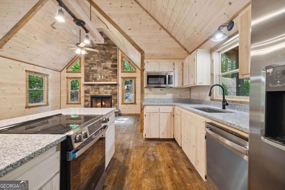 74 Windy Valley Trail Blue Ridge GA 30513