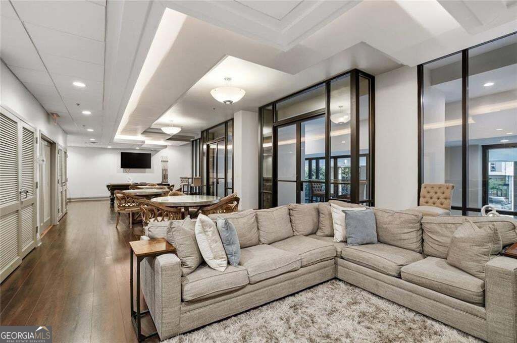 3481 Lakeside Drive Atlanta GA 30326