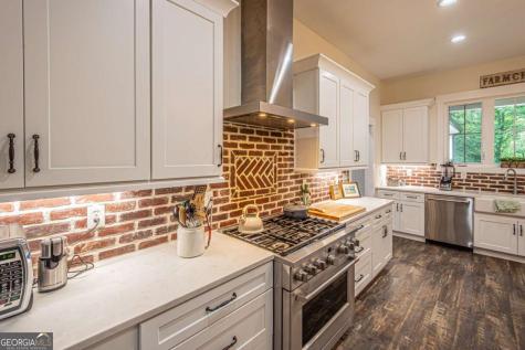 2051 Clay Creek Falls Road Dahlonega GA 30533