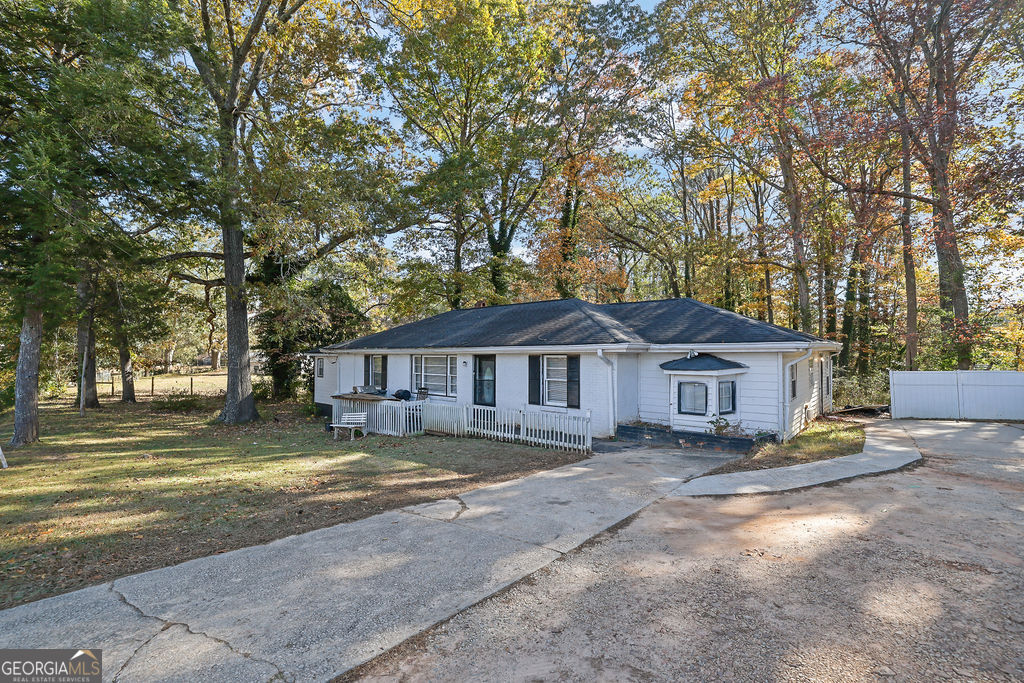 804 Rowland Road Stone Mountain GA 30083