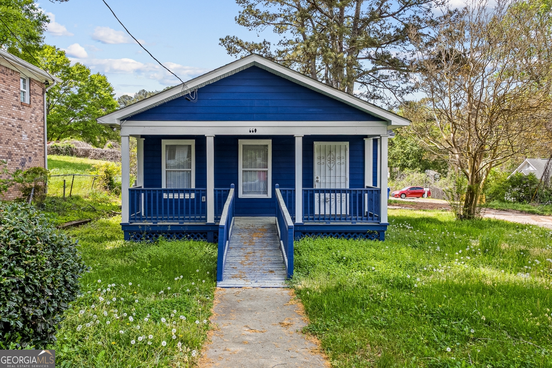 660 Cedar Avenue NW Atlanta GA 30318