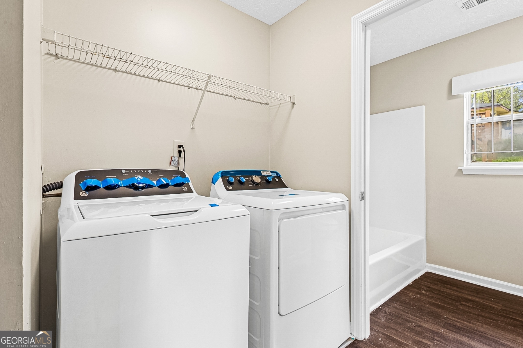 660 Cedar Avenue NW Atlanta GA 30318