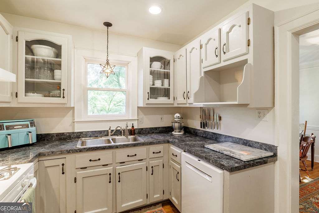 1686 S Milledge Avenue Athens GA 30606