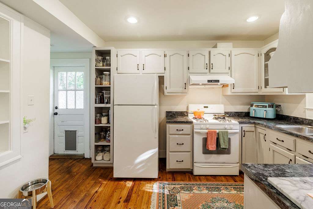 1686 S Milledge Avenue Athens GA 30606