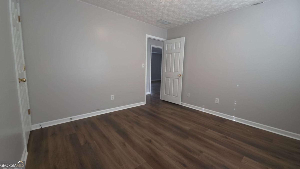 1048 Falls Brooke Drive Conyers GA 30094