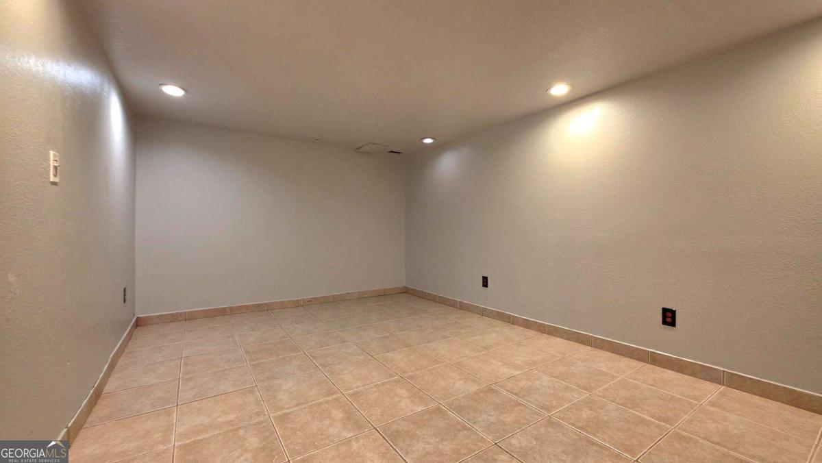 1048 Falls Brooke Drive Conyers GA 30094
