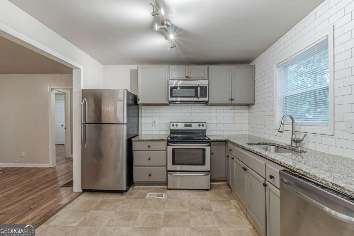 3140 Delowe Drive Atlanta GA 30344