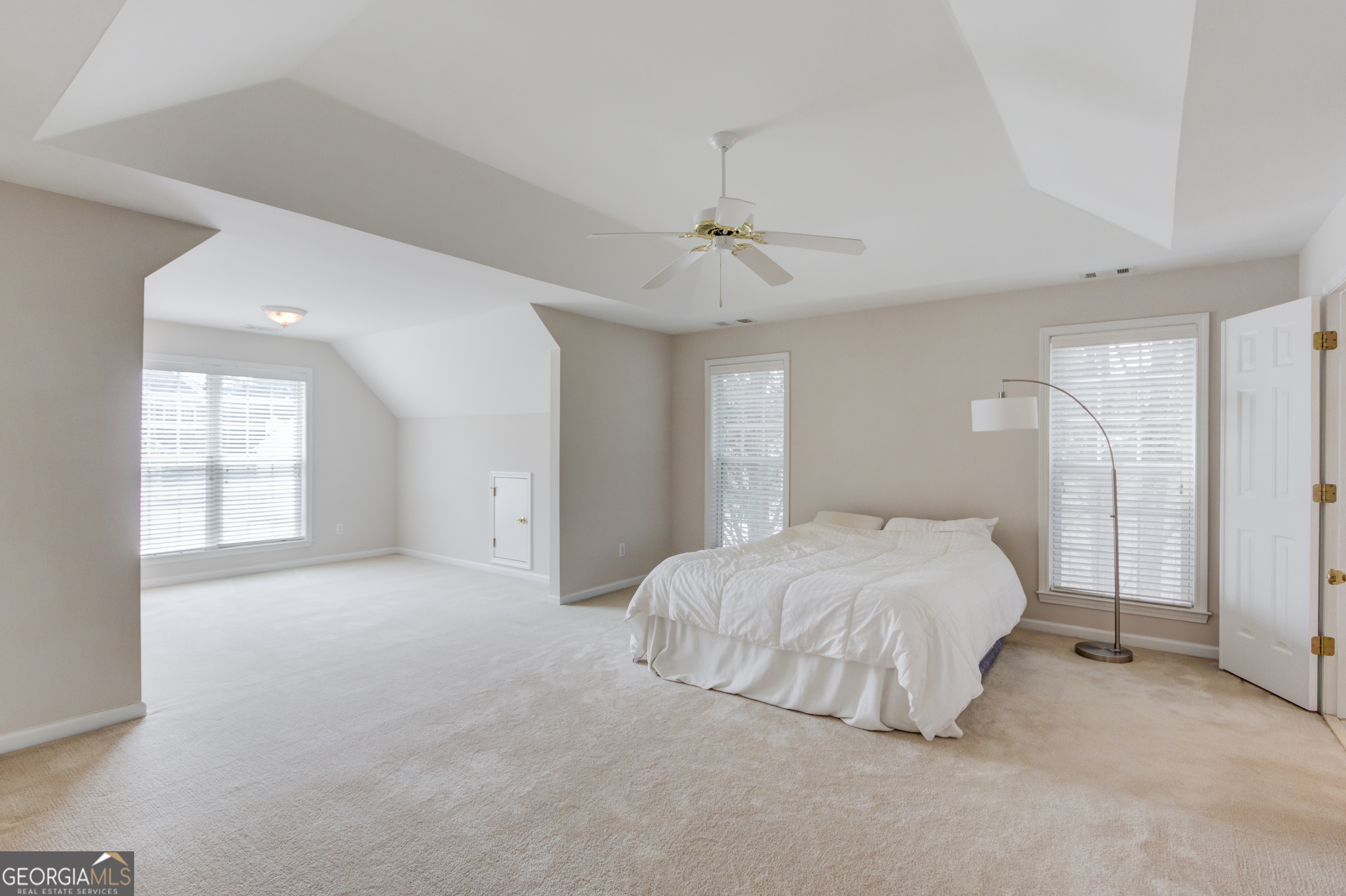 1840 Embassy Walk Lane Lilburn GA 30047