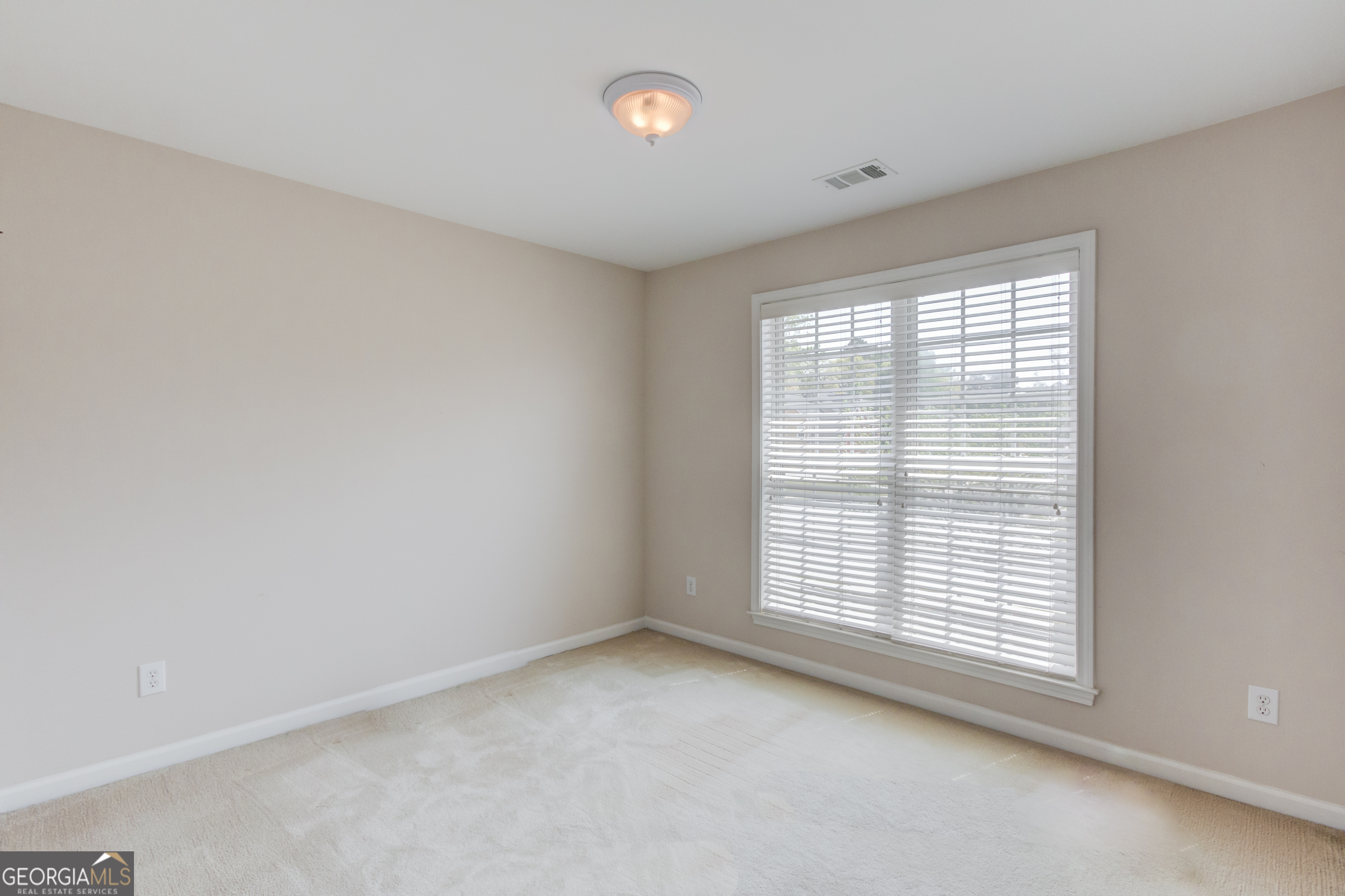1840 Embassy Walk Lane Lilburn GA 30047