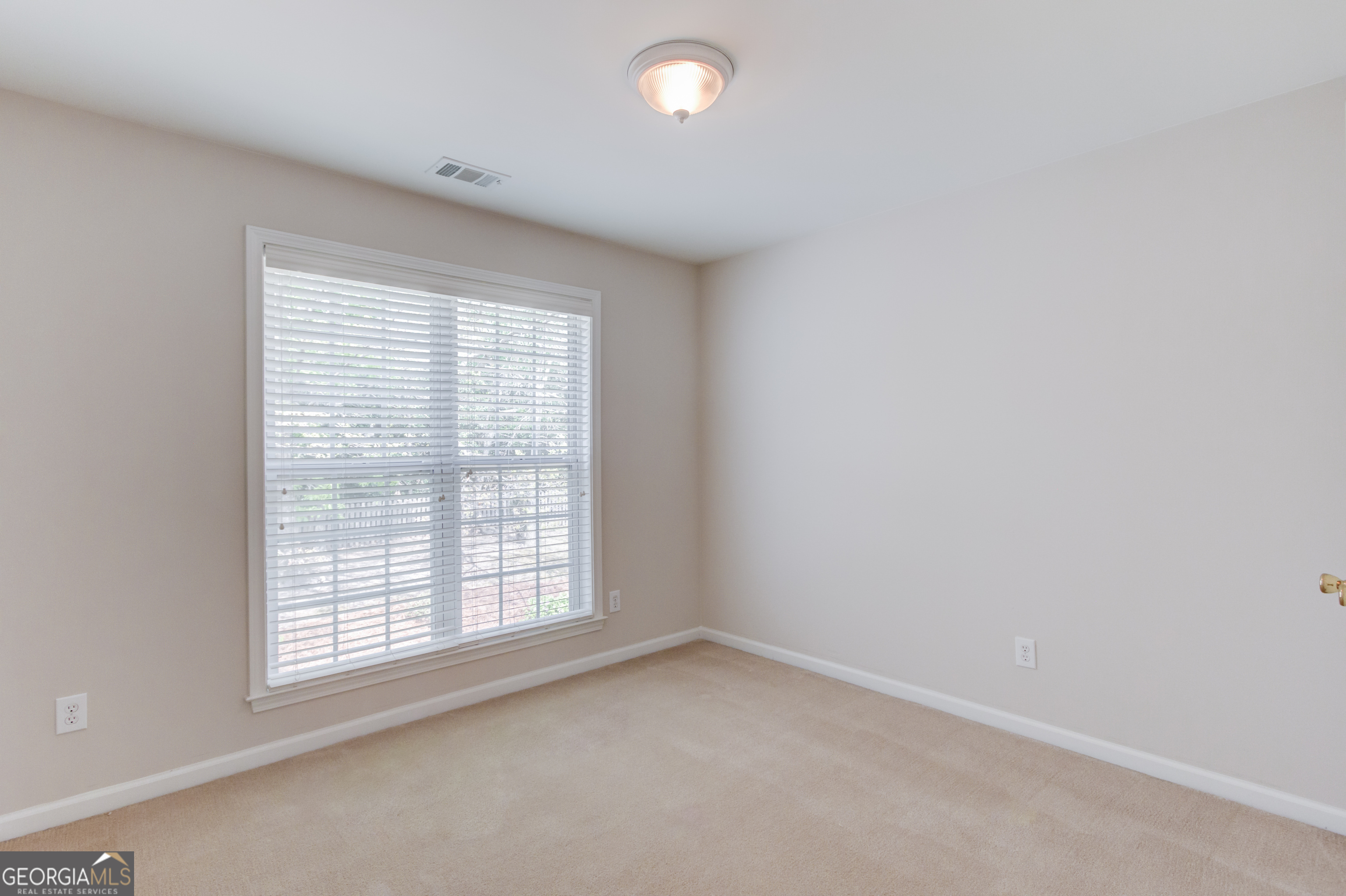 1840 Embassy Walk Lane Lilburn GA 30047