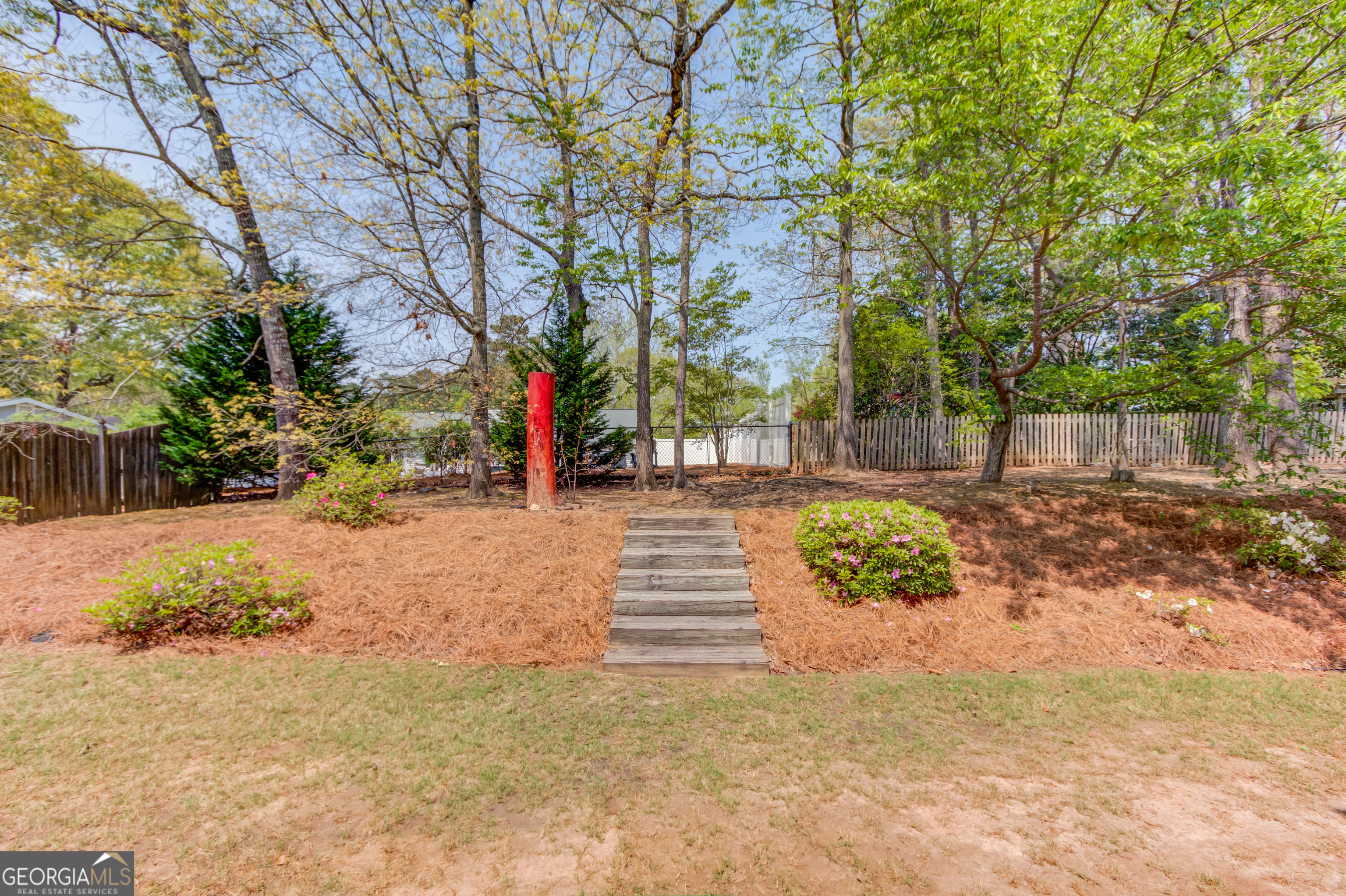 1840 Embassy Walk Lane Lilburn GA 30047