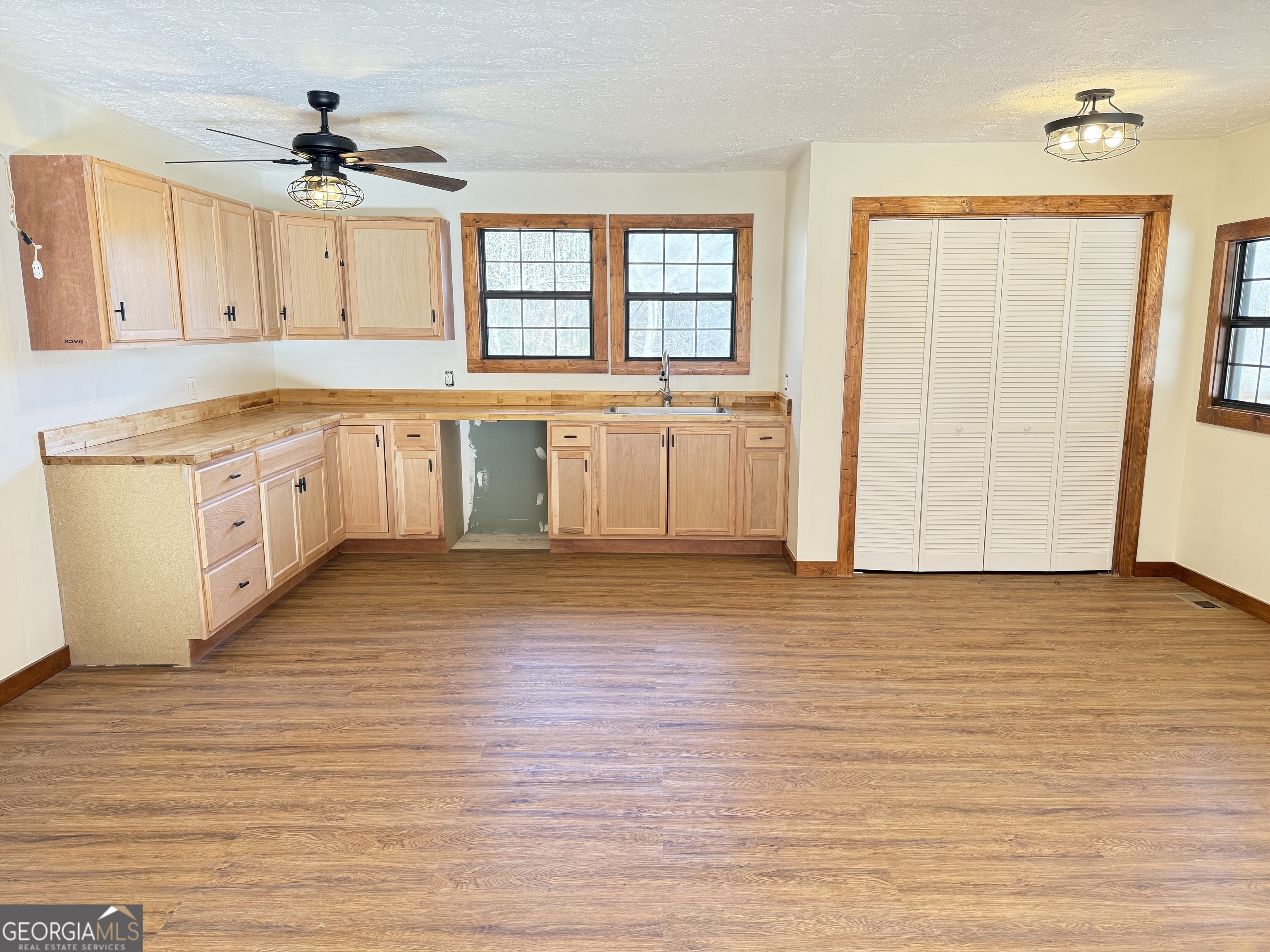 157 Old Loving Road Mineral Bluff GA 30559
