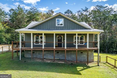 7450 Hooper Cove Road Young Harris GA 30582