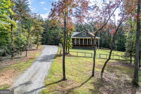7450 Hooper Cove Road Young Harris GA 30582