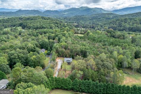 7450 Hooper Cove Road Young Harris GA 30582