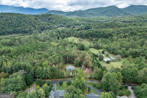 7450 Hooper Cove Road Young Harris GA 30582