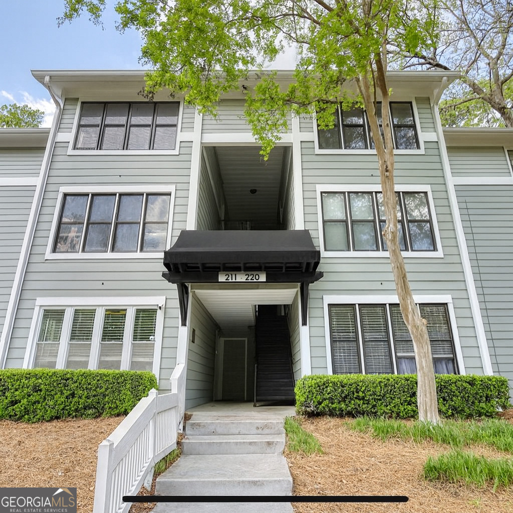 211 Summit North Drive NE Atlanta GA 30324
