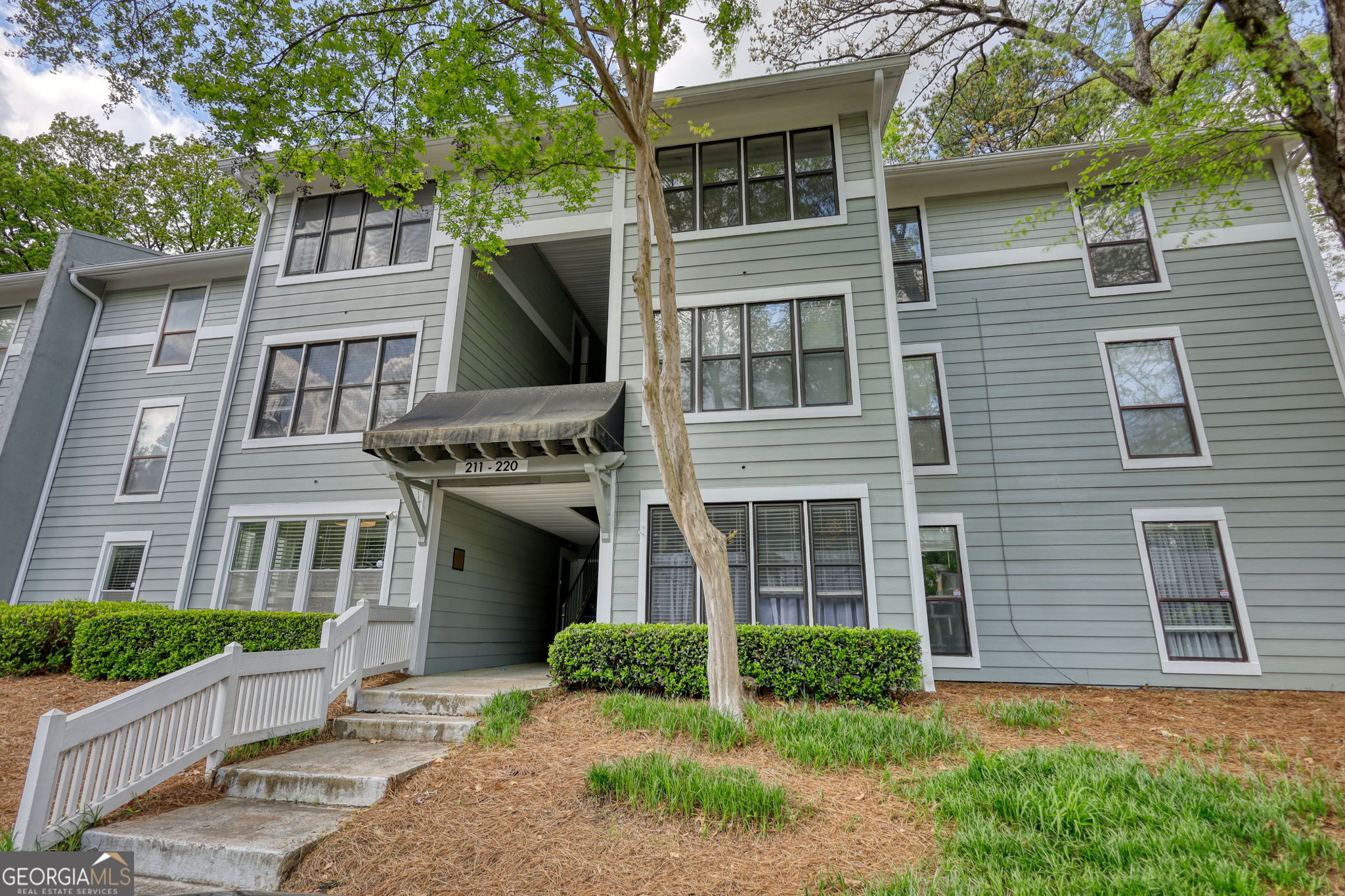 211 Summit North Drive NE Atlanta GA 30324