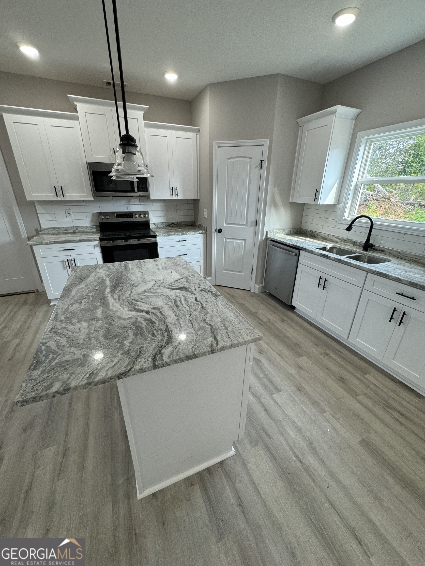 262 Beau Claire Circle Byron GA 31008