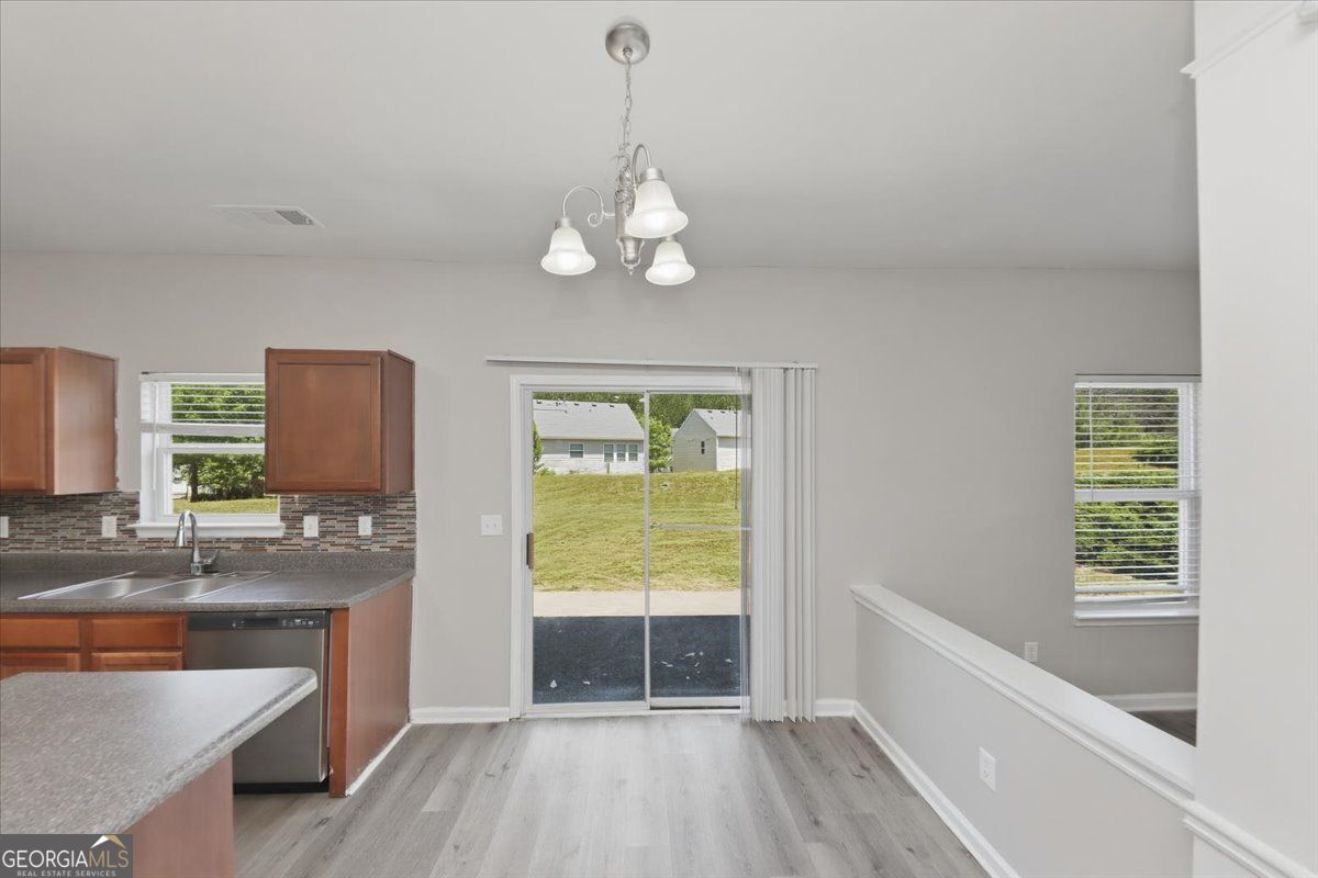 5447 Bighorn Pass Atlanta GA 30349