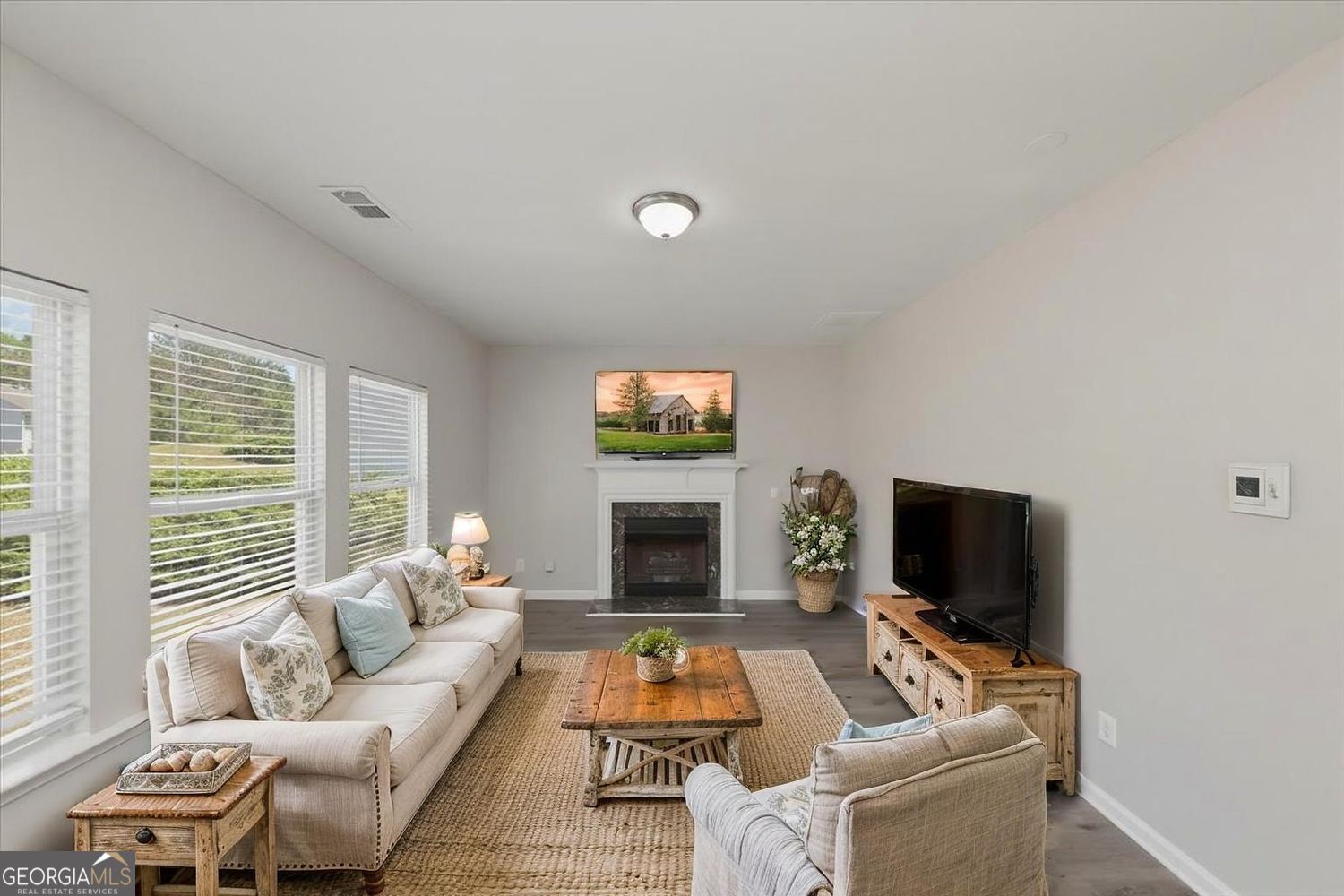 5447 Bighorn Pass Atlanta GA 30349