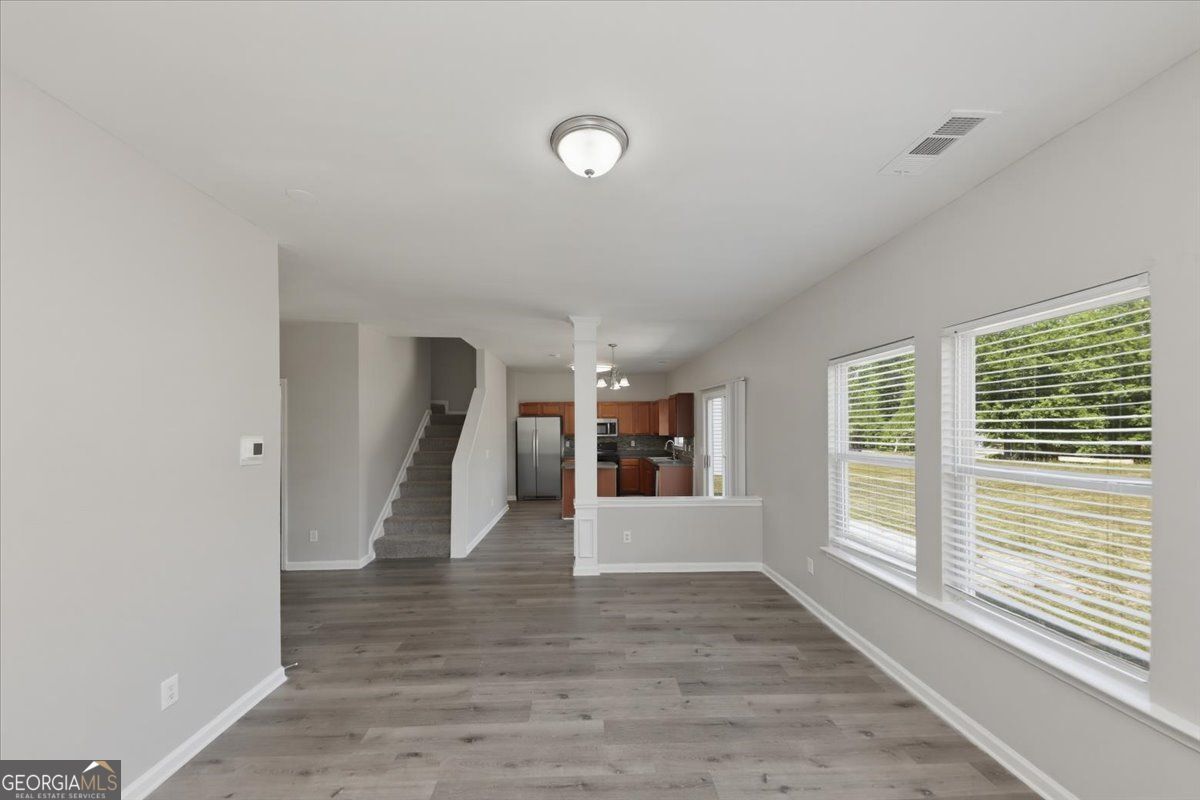 5447 Bighorn Pass Atlanta GA 30349