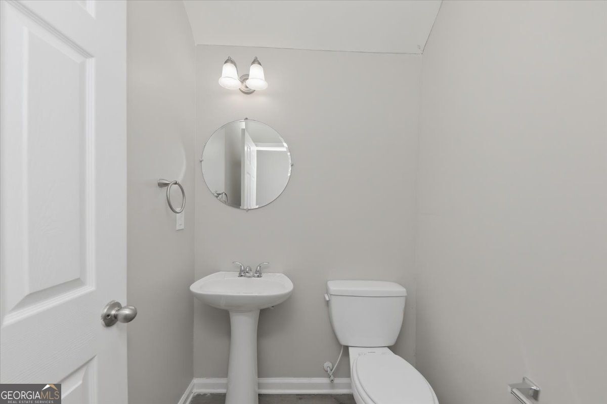 5447 Bighorn Pass Atlanta GA 30349