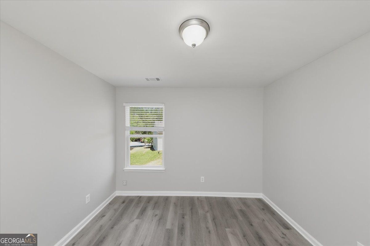 5447 Bighorn Pass Atlanta GA 30349
