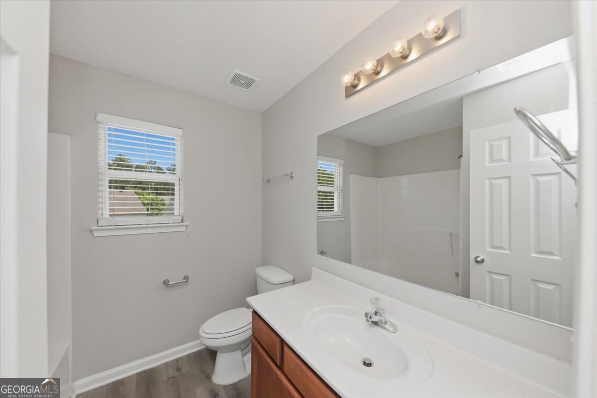5447 Bighorn Pass Atlanta GA 30349